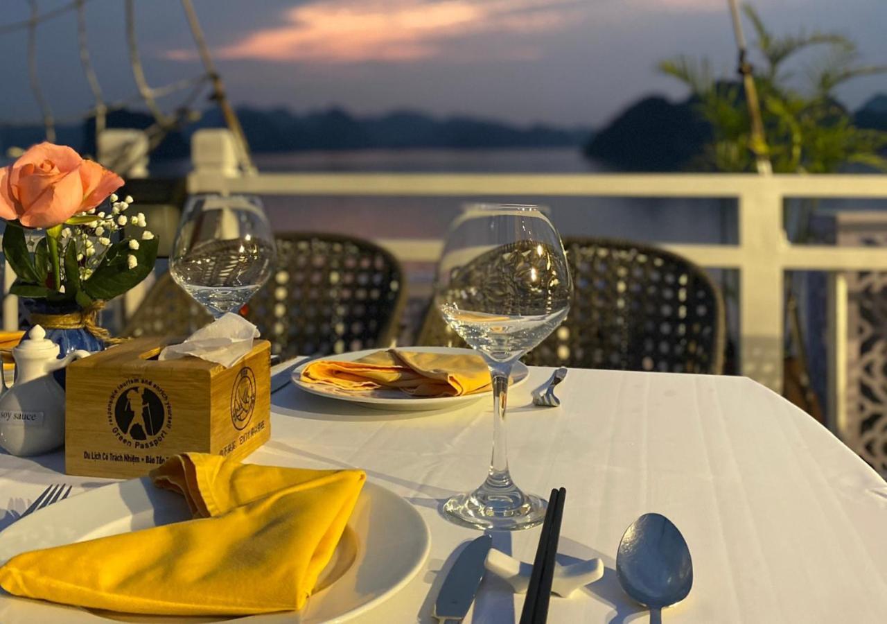 Hotel Arcady Boutique Cruise Ha Long Zewnętrze zdjęcie