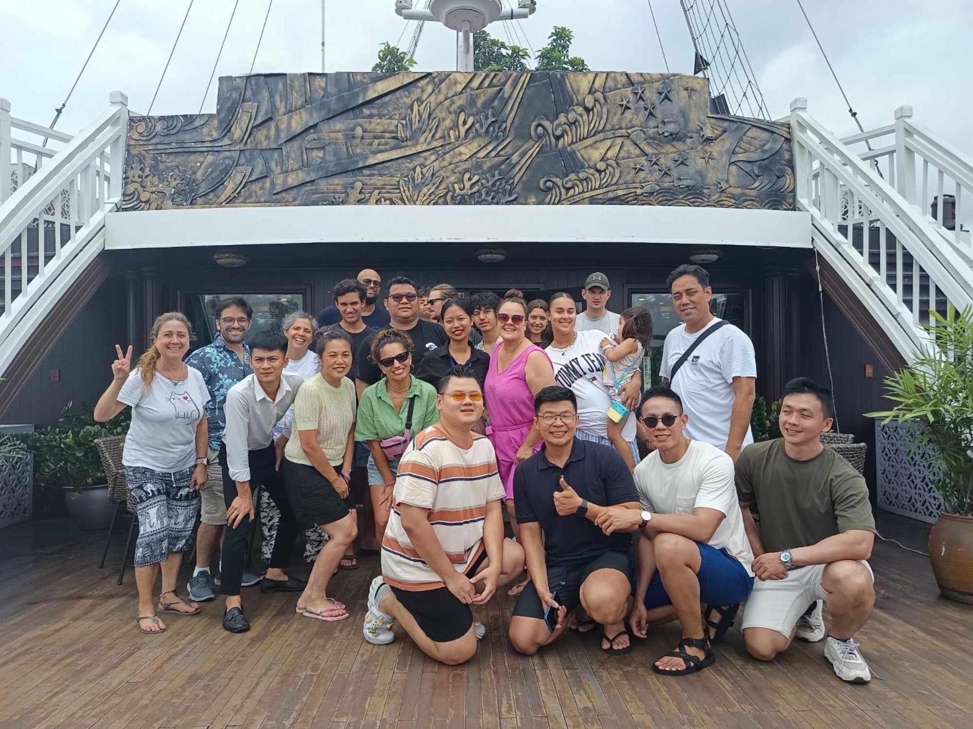 Hotel Arcady Boutique Cruise Ha Long Zewnętrze zdjęcie